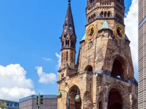 Berlin Private Custom 5-Hour Tour by Car
